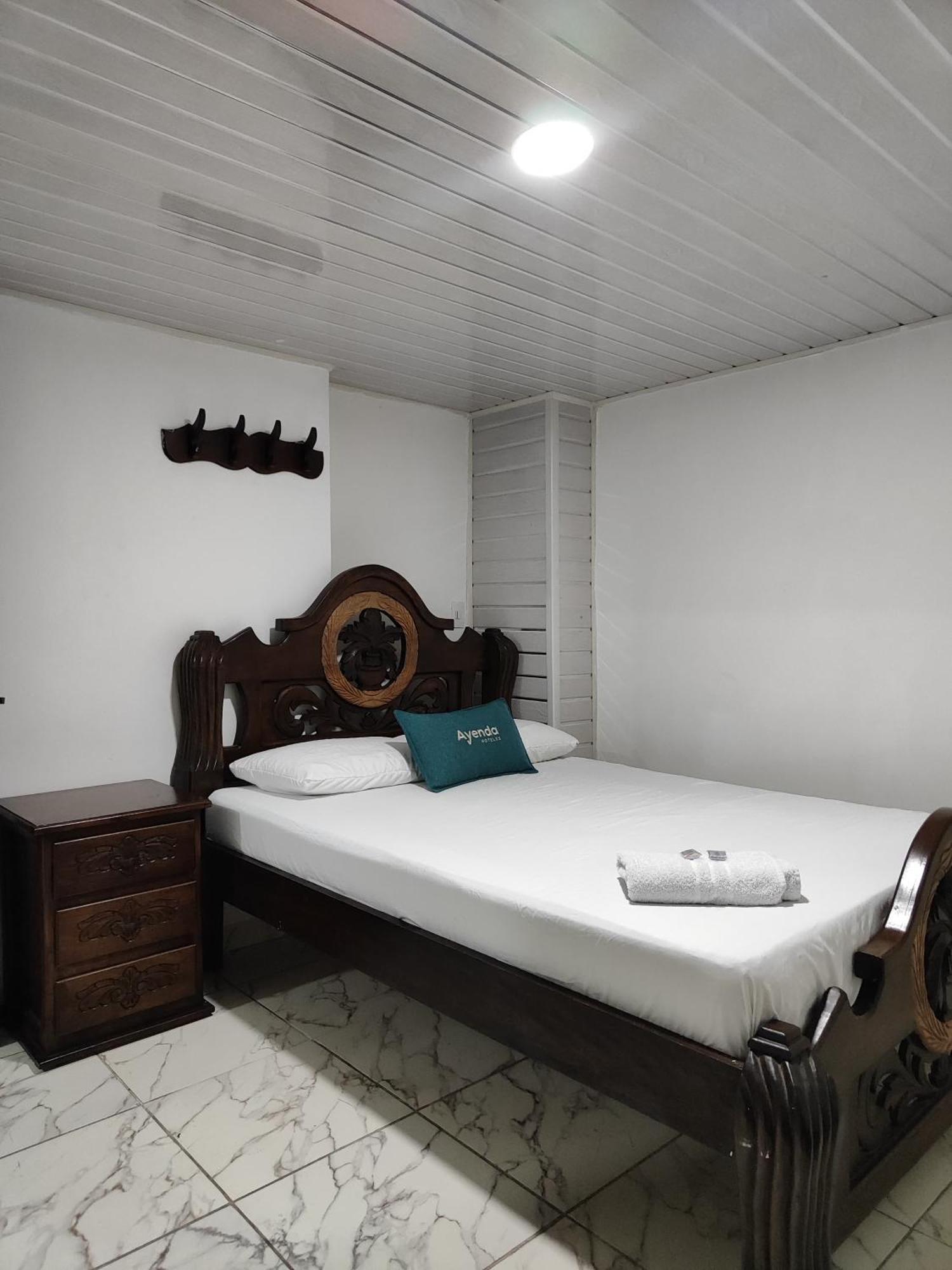 Hotel Vegas Sergio Medellín Extérieur photo